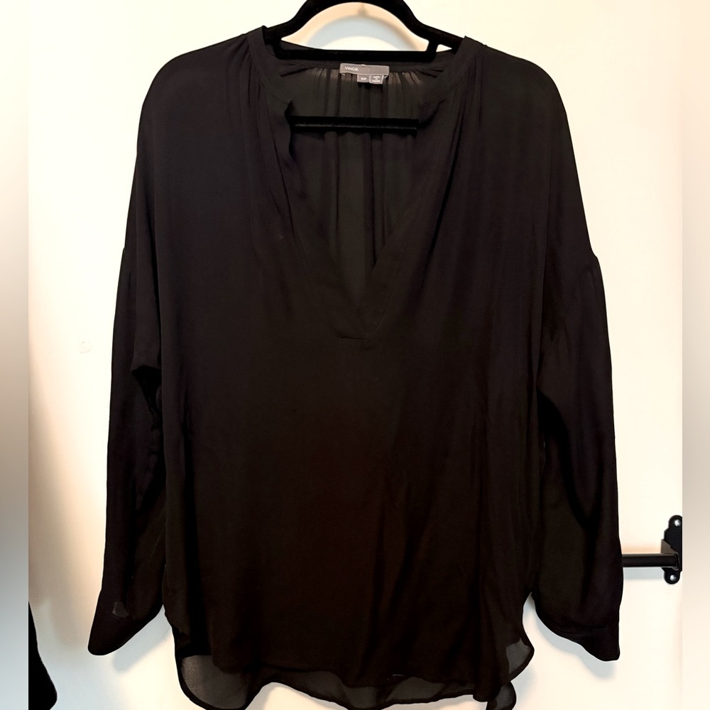 Vince silk popover in size S